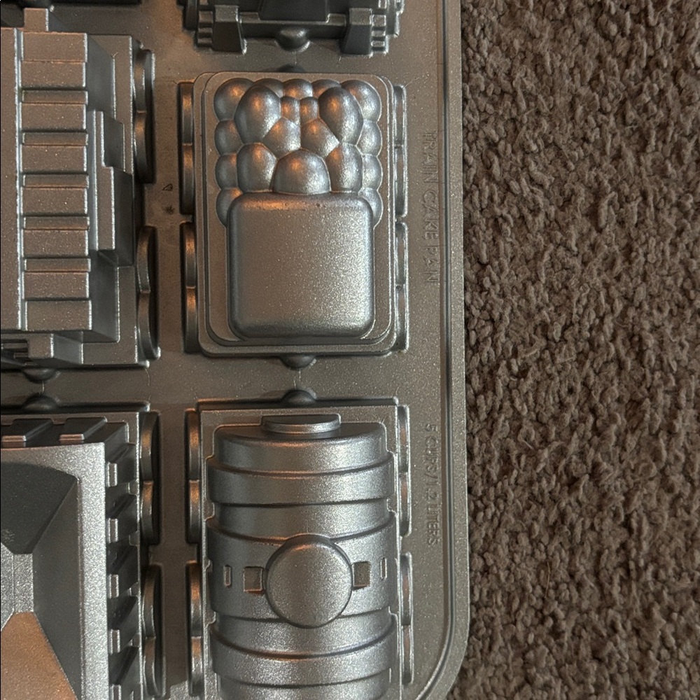 Nordicware Train Cake Pan - Picture 2 of 5